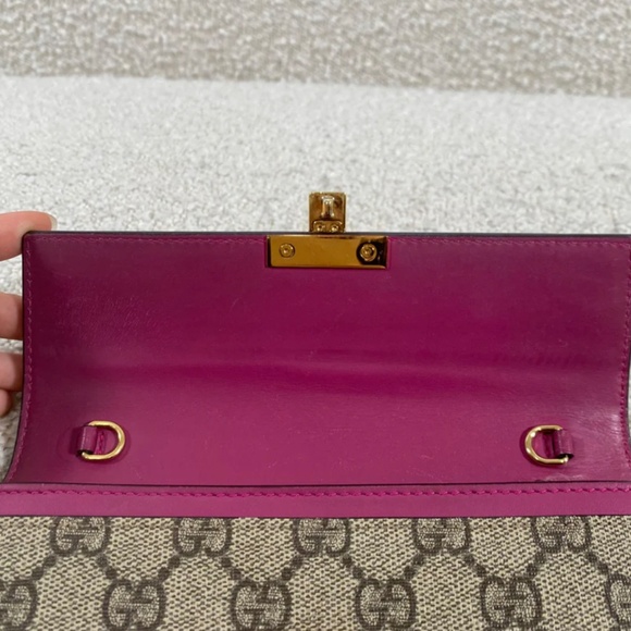 Pre-Owned GUCCI GG Supreme Monogram Moon Calfskin Padlock Continental Wallet - Picture 10 of 16